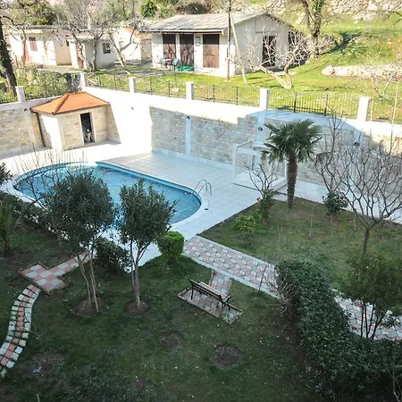 Apartmani Maini *