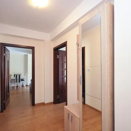 Daire Apartmani Maini Budva