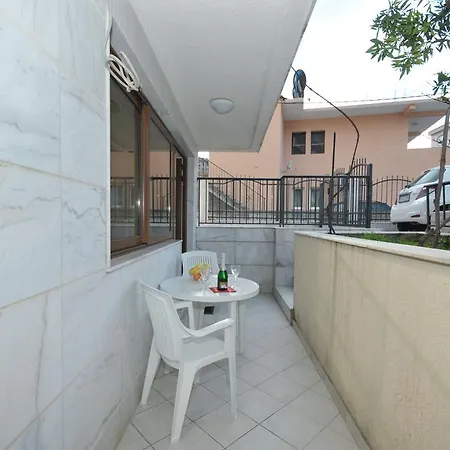 Apartmani Maini *