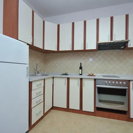 Daire Apartmani Maini