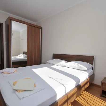 Daire Apartmani Maini *